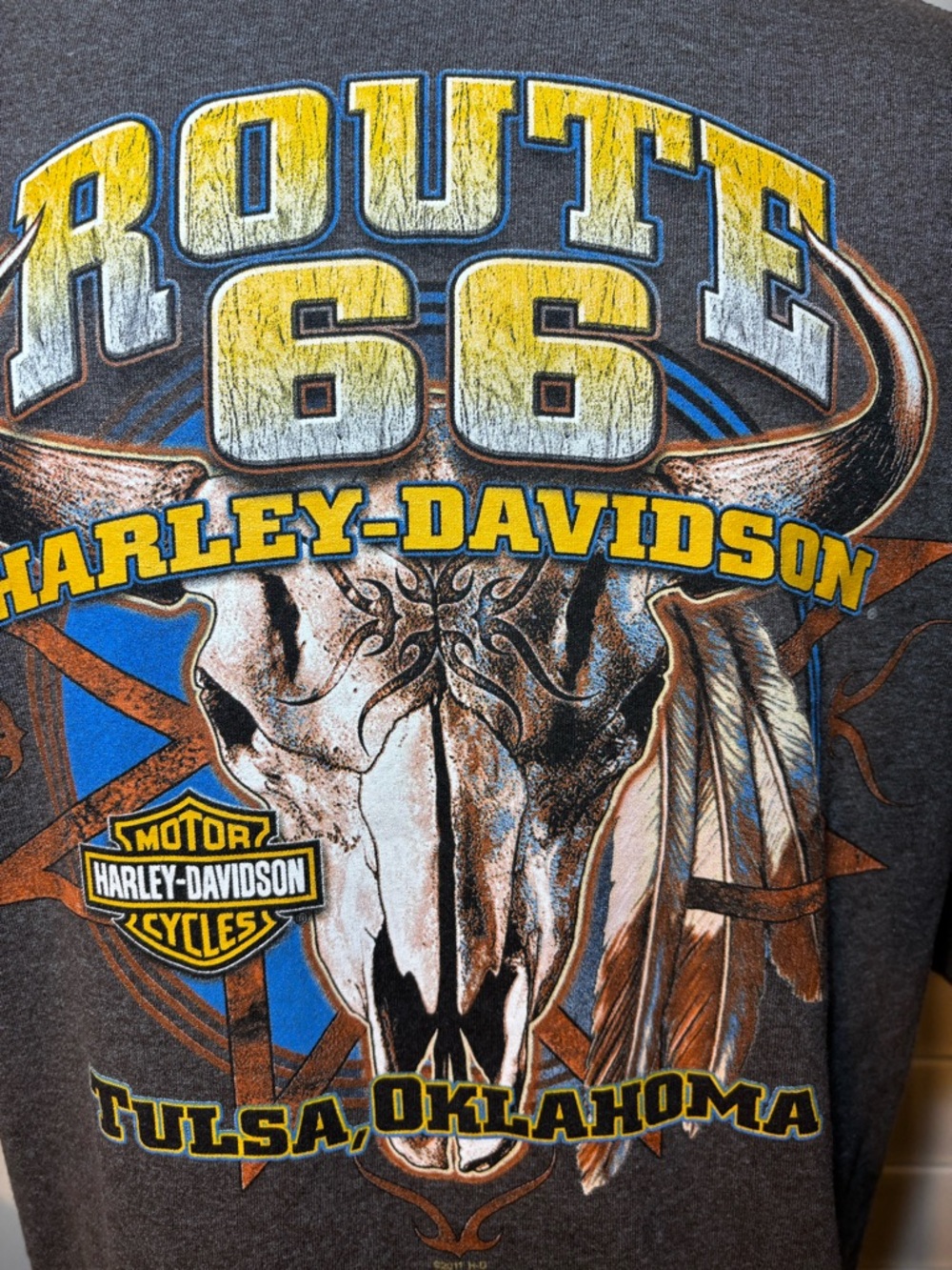 Harley-Davidson Gray Tee with Yellow Print